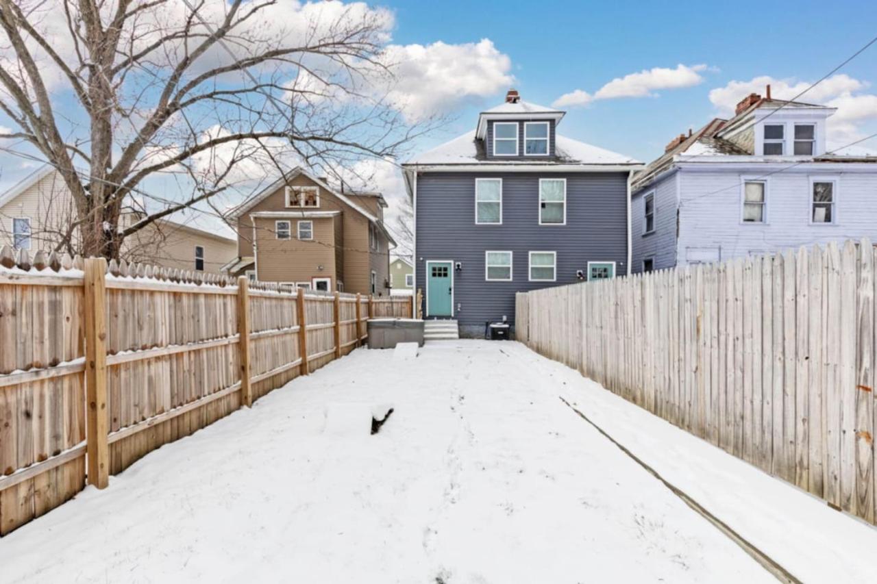 25 2 Homes Side By Side Downtown With Fenced Yard And Hot Tub Columbus Exterior photo