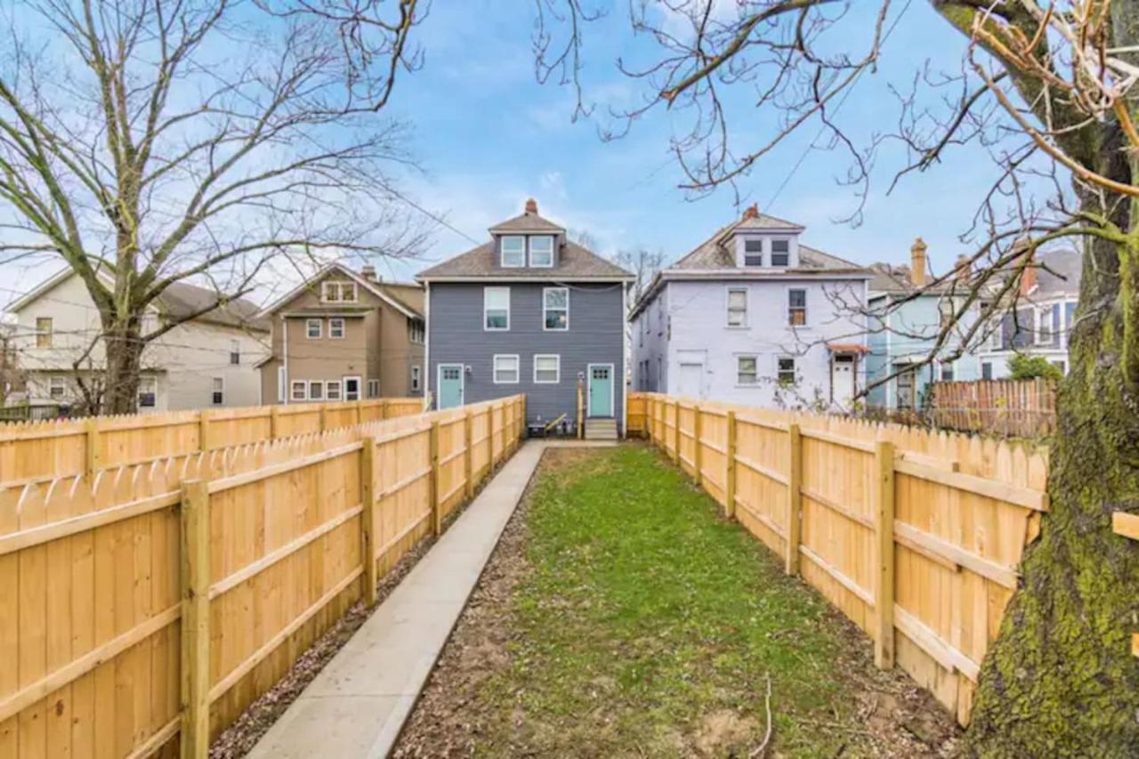 25 2 Homes Side By Side Downtown With Fenced Yard And Hot Tub Columbus Exterior photo