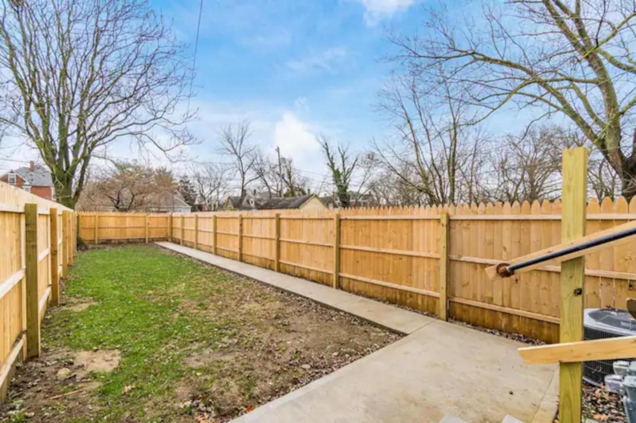 25 2 Homes Side By Side Downtown With Fenced Yard And Hot Tub Columbus Exterior photo