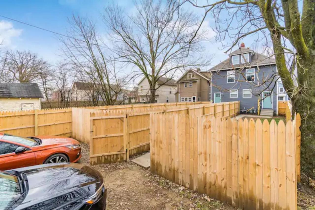 25 2 Homes Side By Side Downtown With Fenced Yard And Hot Tub Columbus Exterior photo